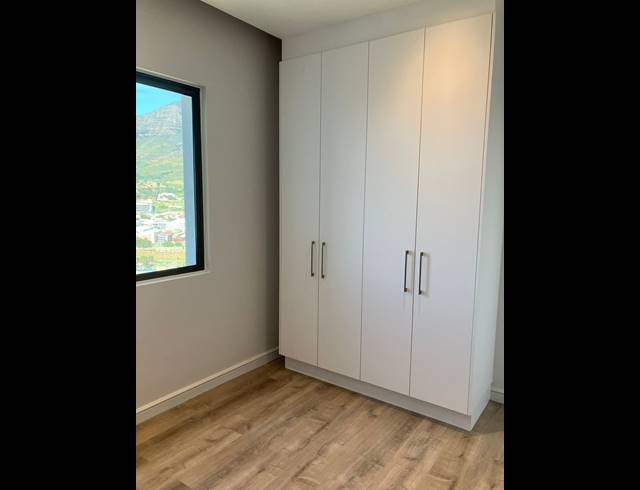 1 BEDROOM APARTMENT TO LET IN FORESHORE